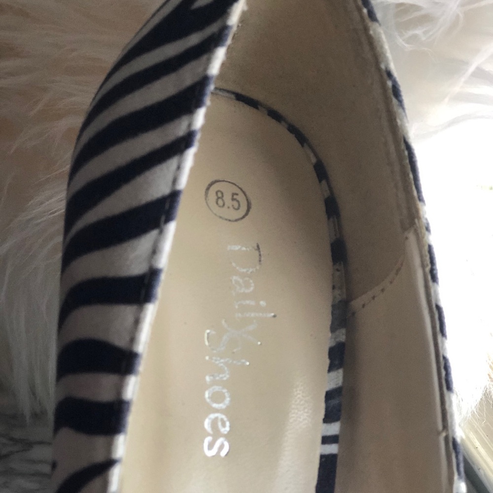 Zebra Shoes - Picture 4 of 5